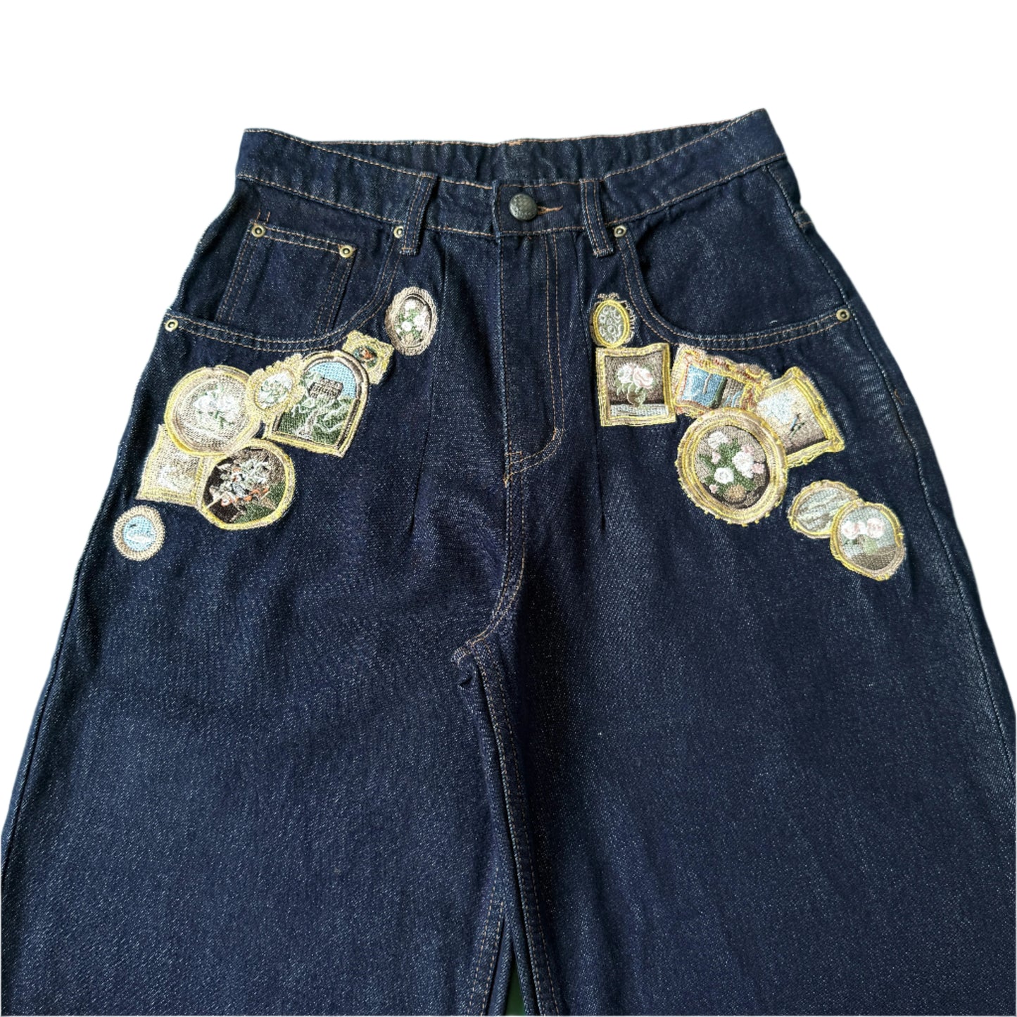 "gallery" raw Denim