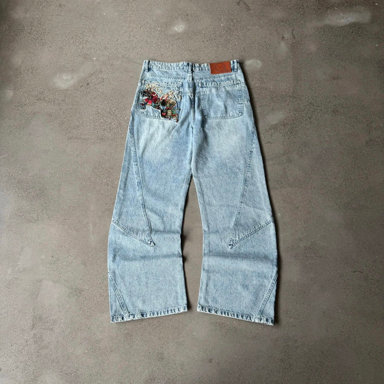 VCT025 Three-Blade Samurai Jeans